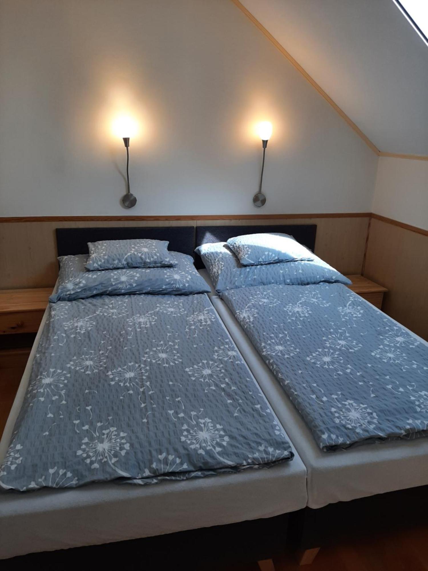 Madach Apartman Hévíz Exteriör bild