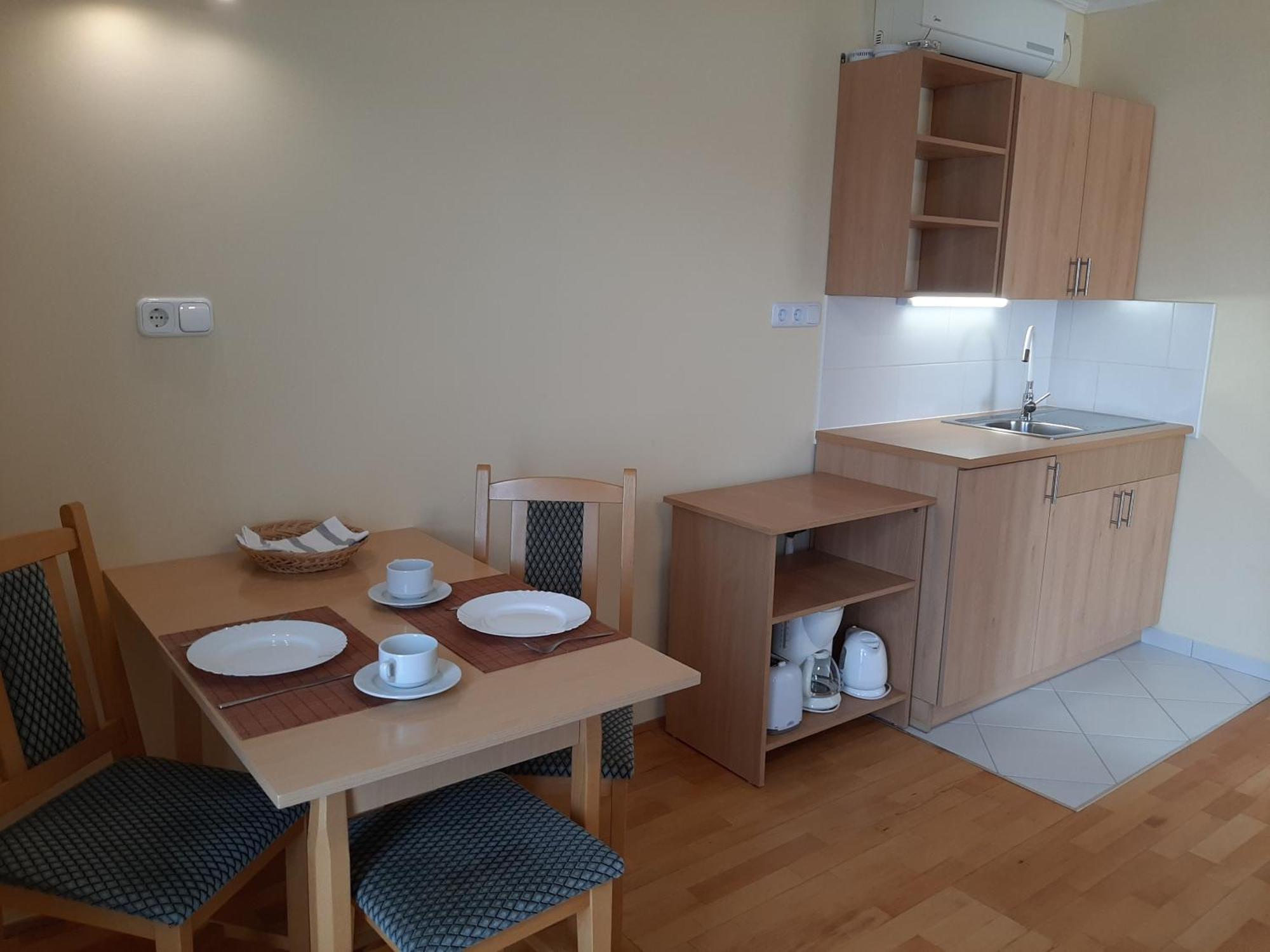 Madach Apartman Hévíz Exteriör bild